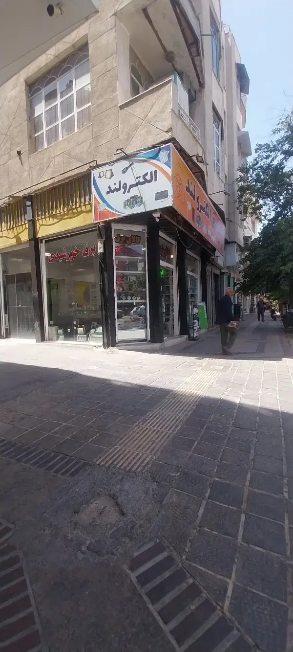 اجاره ۶ دهنه مغازه قاانی