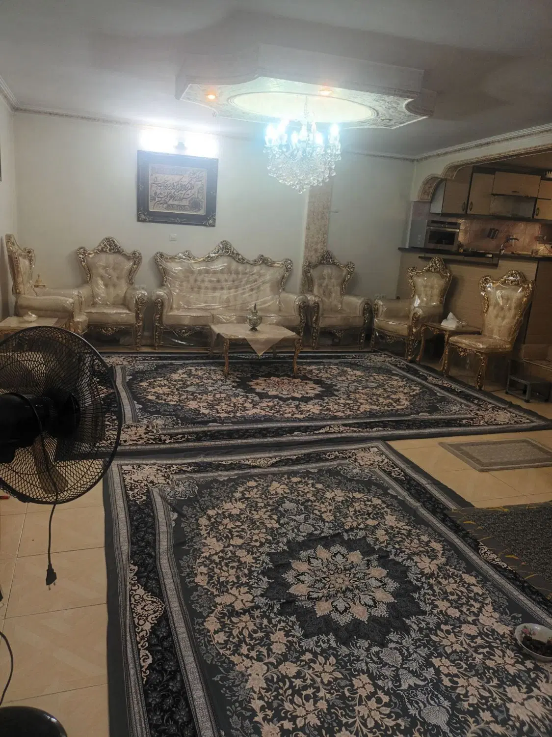 ۸۴ متر دو خواب.        تک واحدی