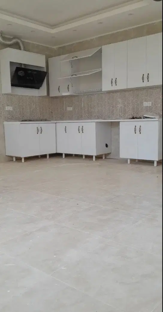*اجاره طبقه سوم ۷۰ متری نوساز نزدیک خیابان، سرتل*