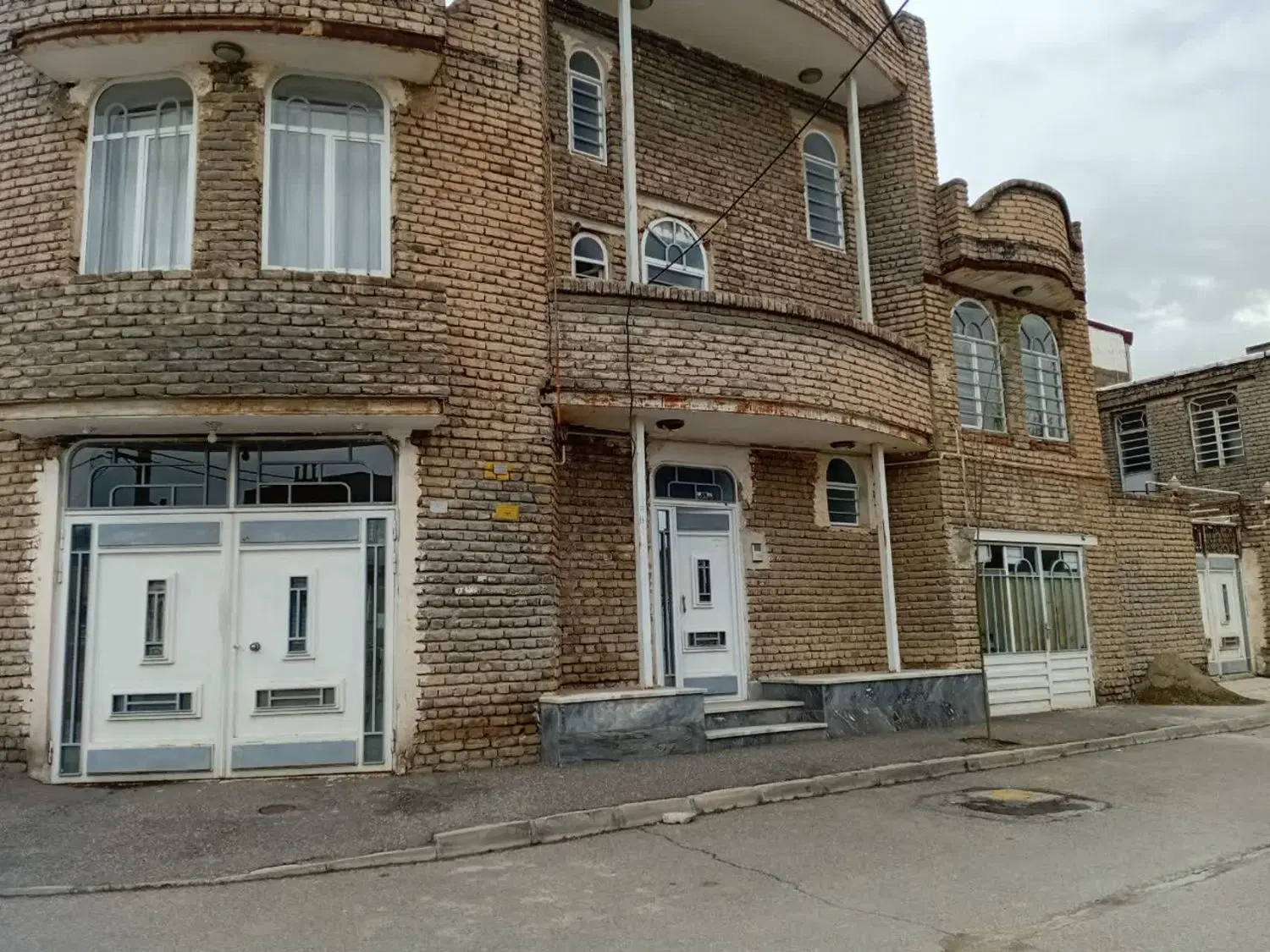 منزل مسکونی دونبش