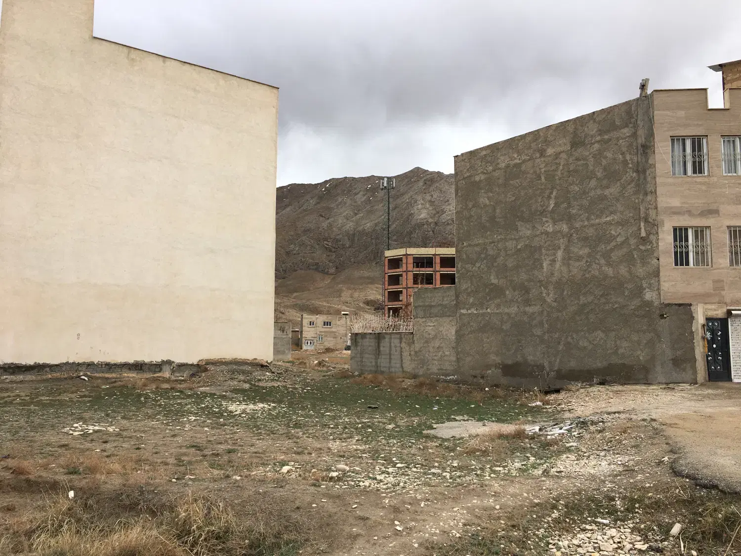 فروش زمین مسکونی با امکانات فول