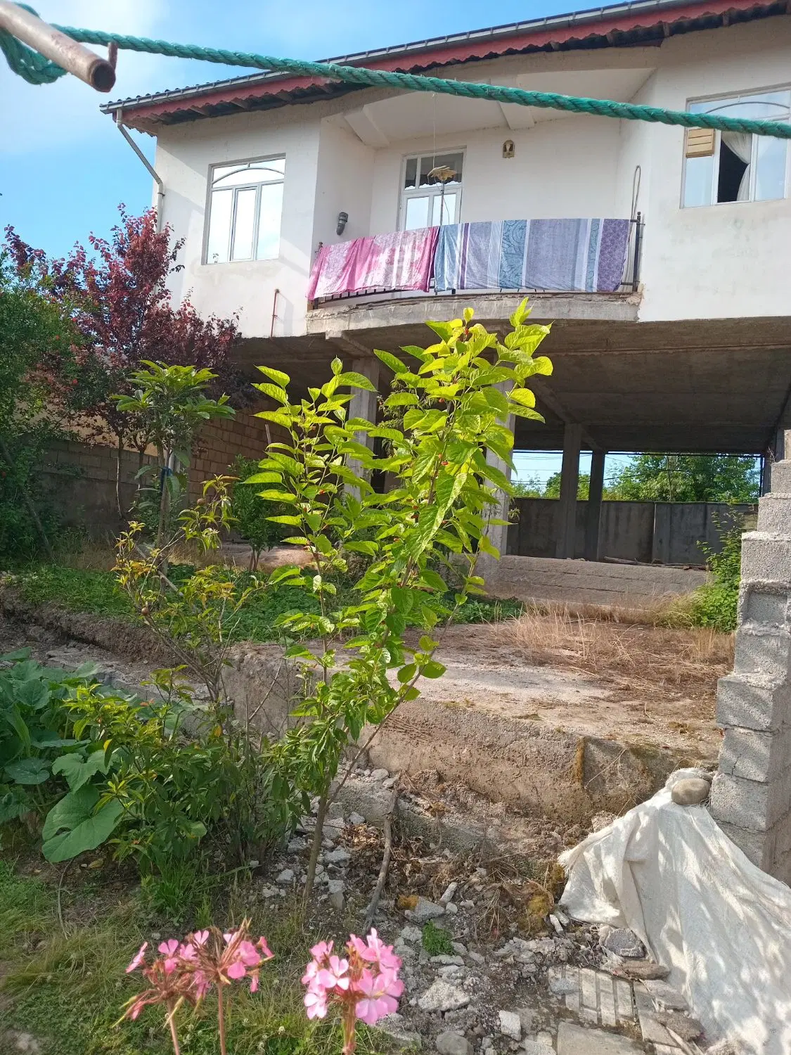 ویلا جنگلی آستارا روستای لمیرمحله ۲۰۴ س خ زم ۲۷۰