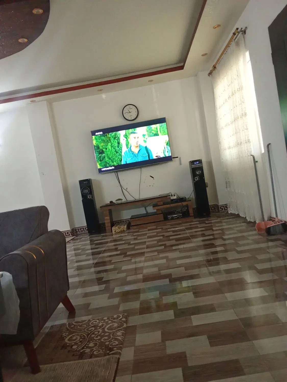 همخونه خانم