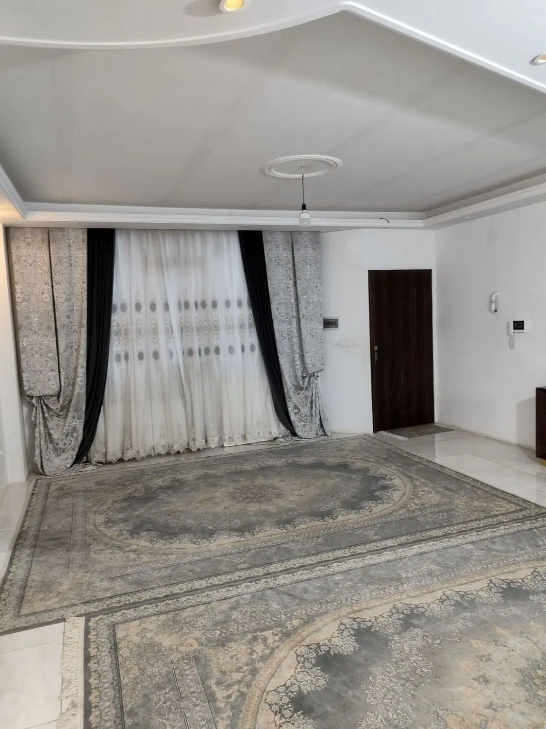 آپارتمان مسکونی
