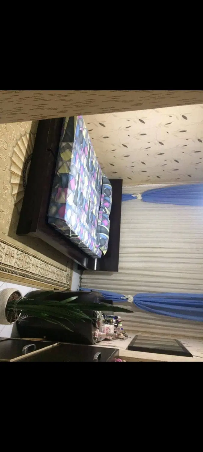 ۹۰ متری، ۳ خواب ،سه کله
