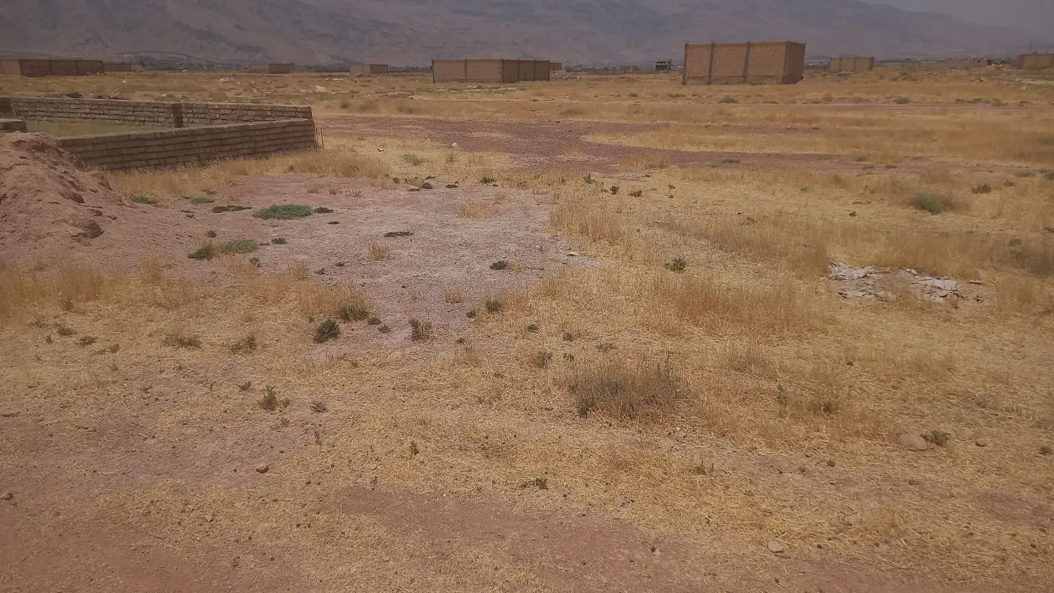 زمین مسکونی ۱۵۰متری وحدت