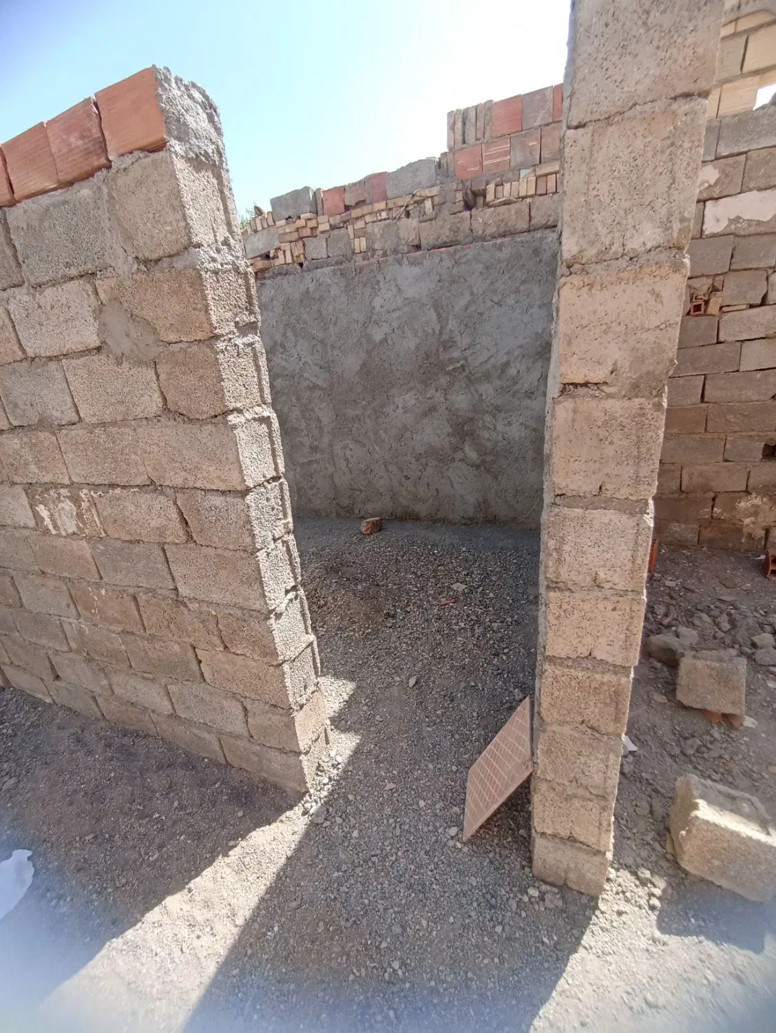 زمین در الله آباد