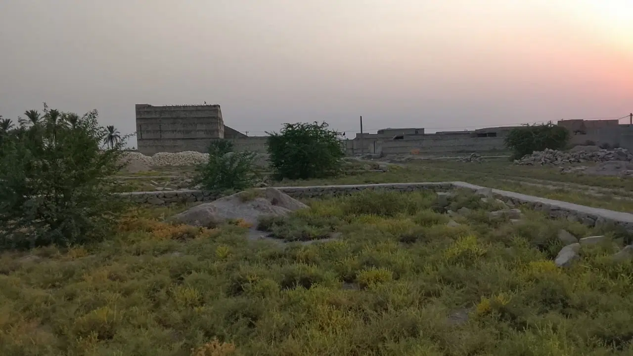 زمین 200متری