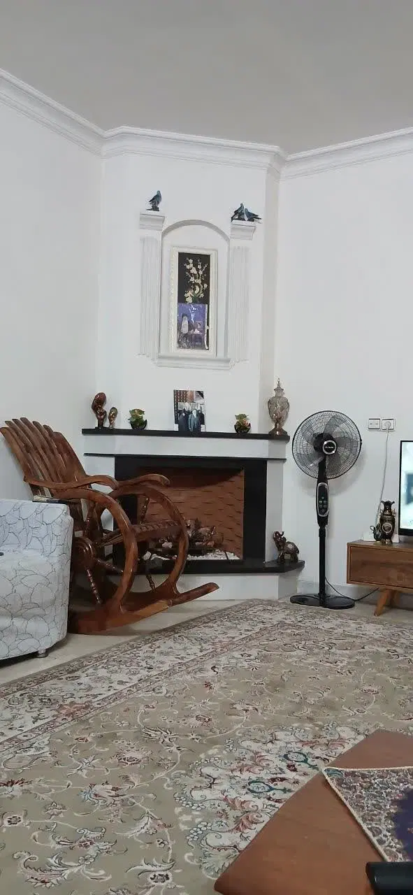 آپارتمان در مرکز شهر  خاتم ۴ شیک و مرتب پارکینگ