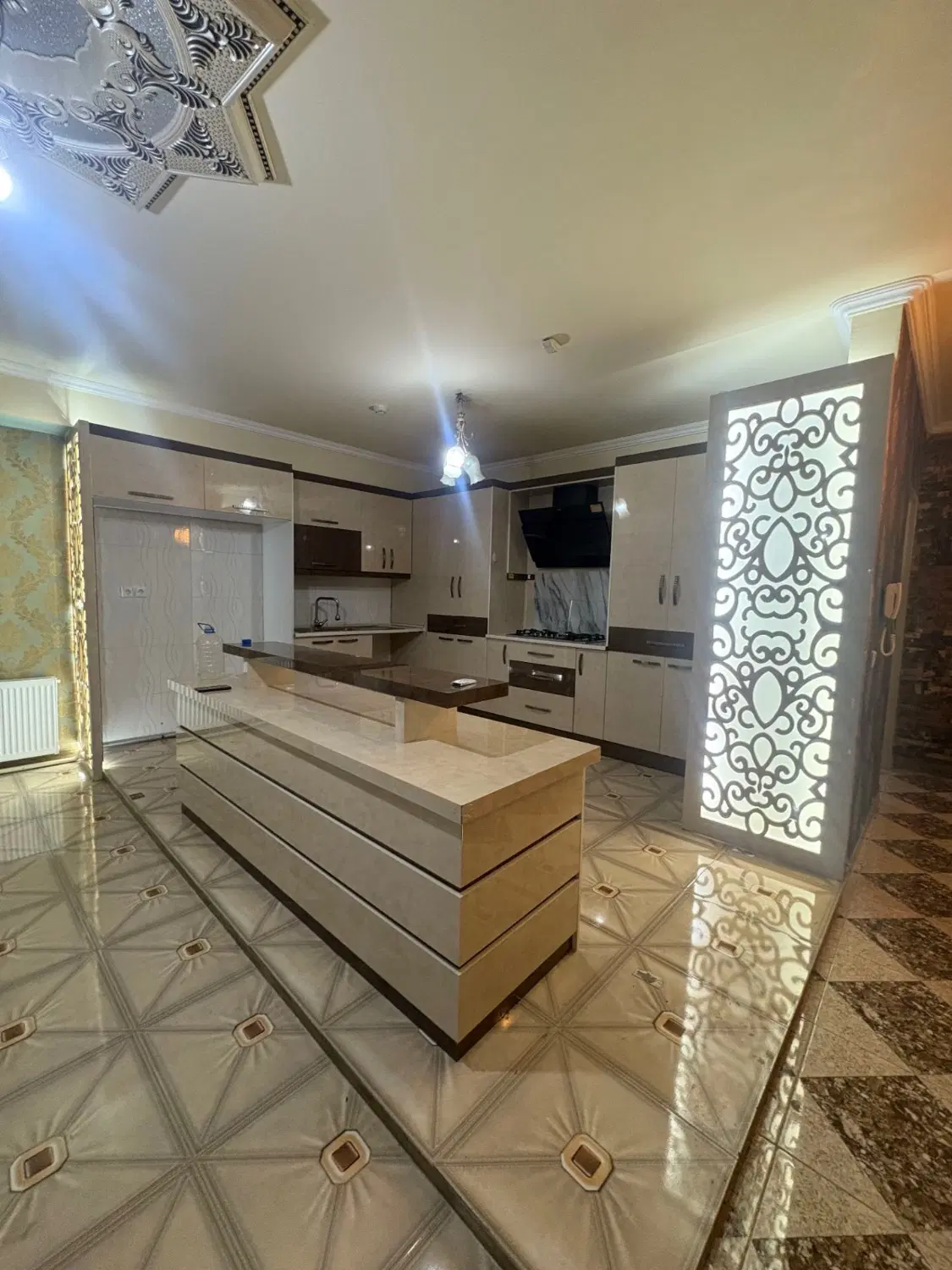 توانیر شمالی دو خوابه فوق لوکس