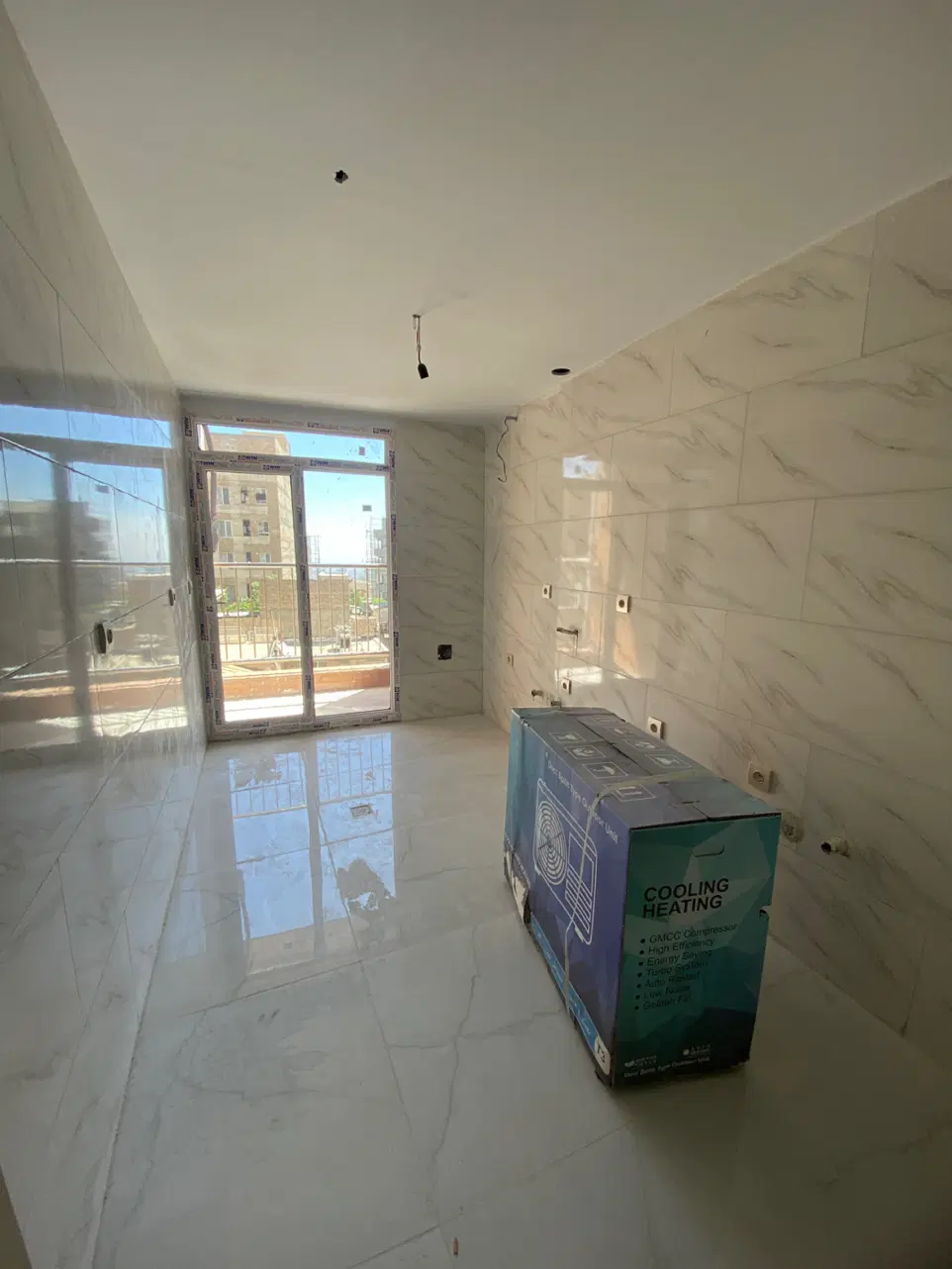 ۷۲ متر _ نوساز _ مالک هستم