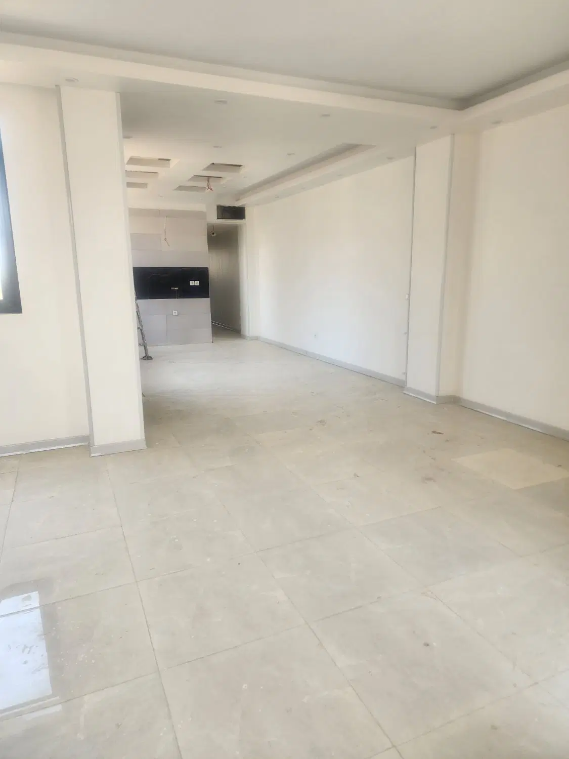 ۱۴۶ متری طبقه پنجم با دید ابدی شمال، غرب و جنوب