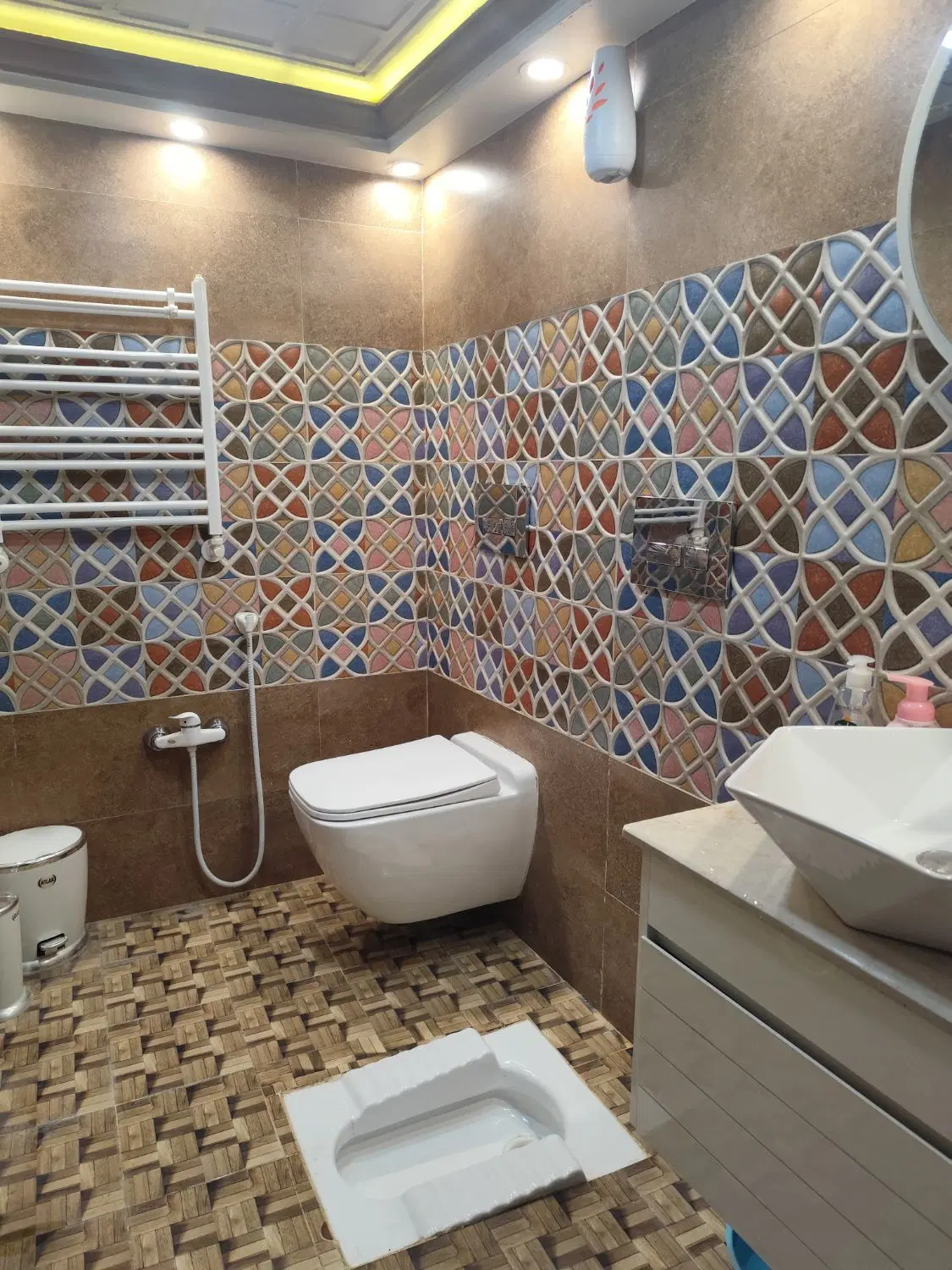 فروش آپارتمان 153متری بانک رهنی ،بلوار کاشانی