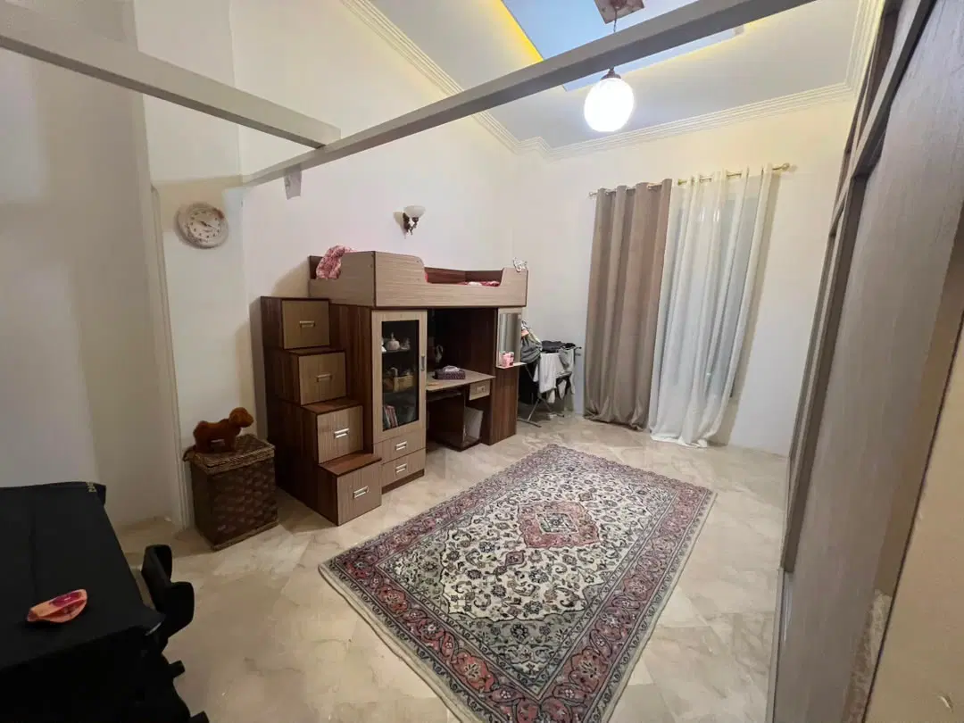 بر مطهری ۷۶ متر