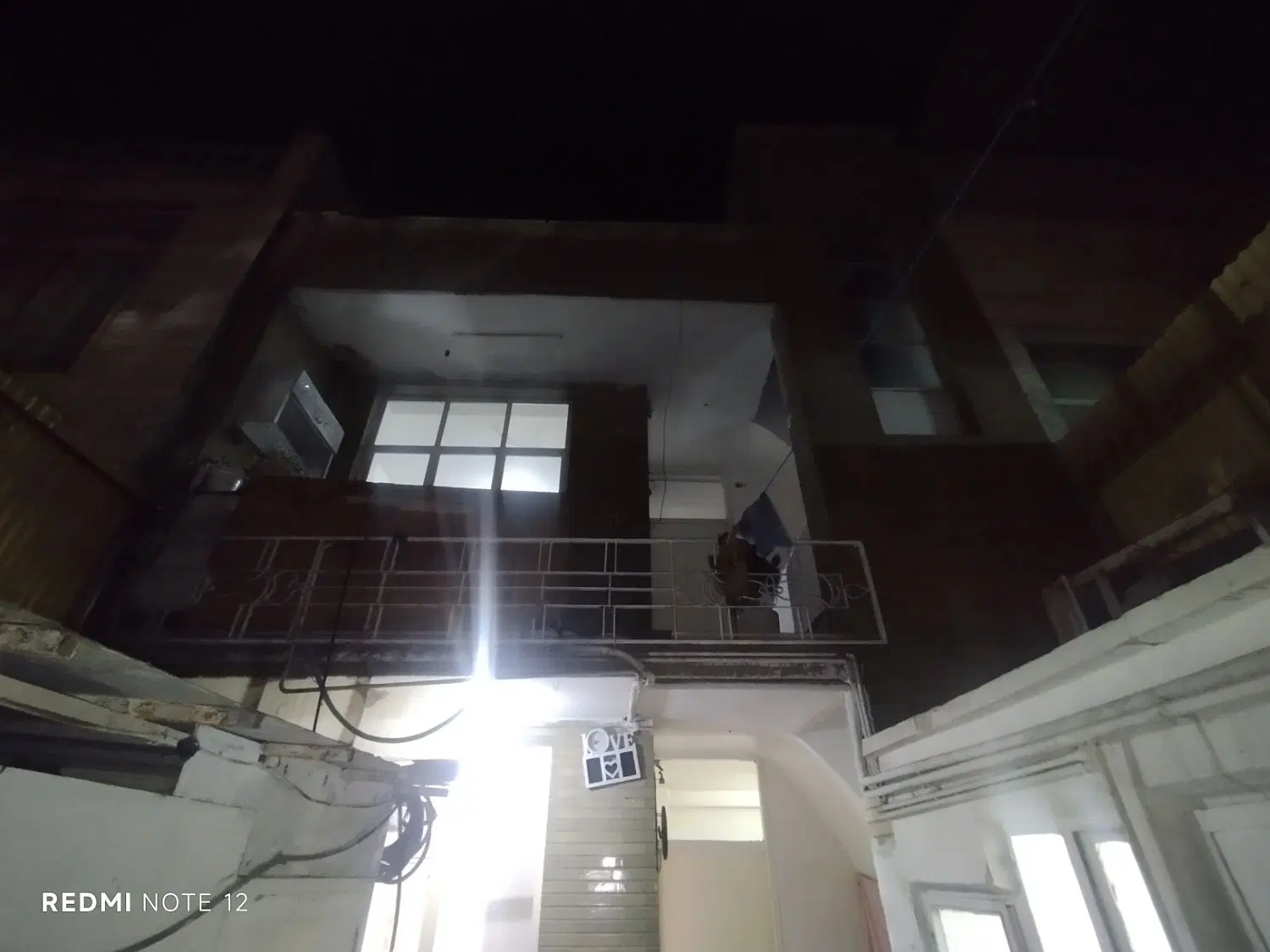 خونه ۲طبقه حیاط ماشینرو بر شقاقی برمظاهری ۱۷شهریور