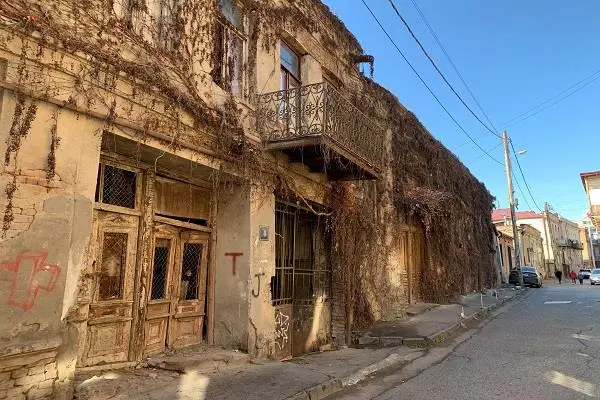 فروش خانه کلنگی ۲۳۸ متری خیابان طالقانی
