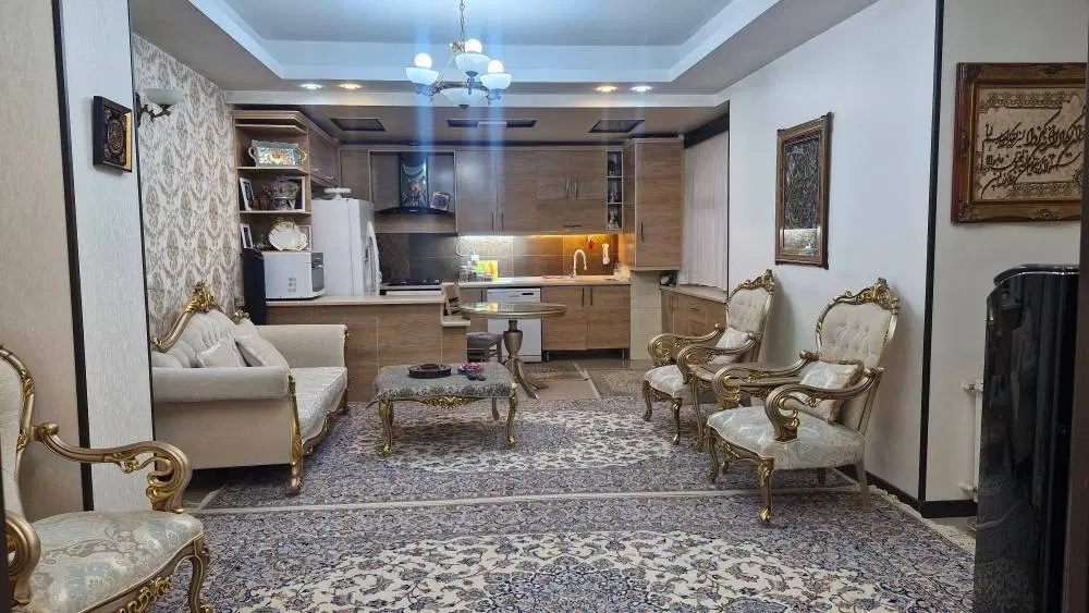 واحد۸۲متری شیان