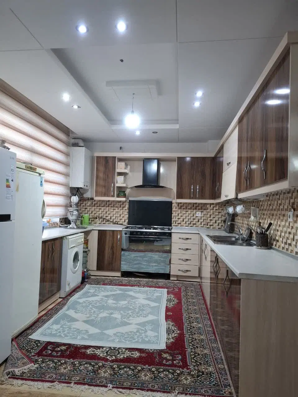 آپارتمان ۱۴۰ متری