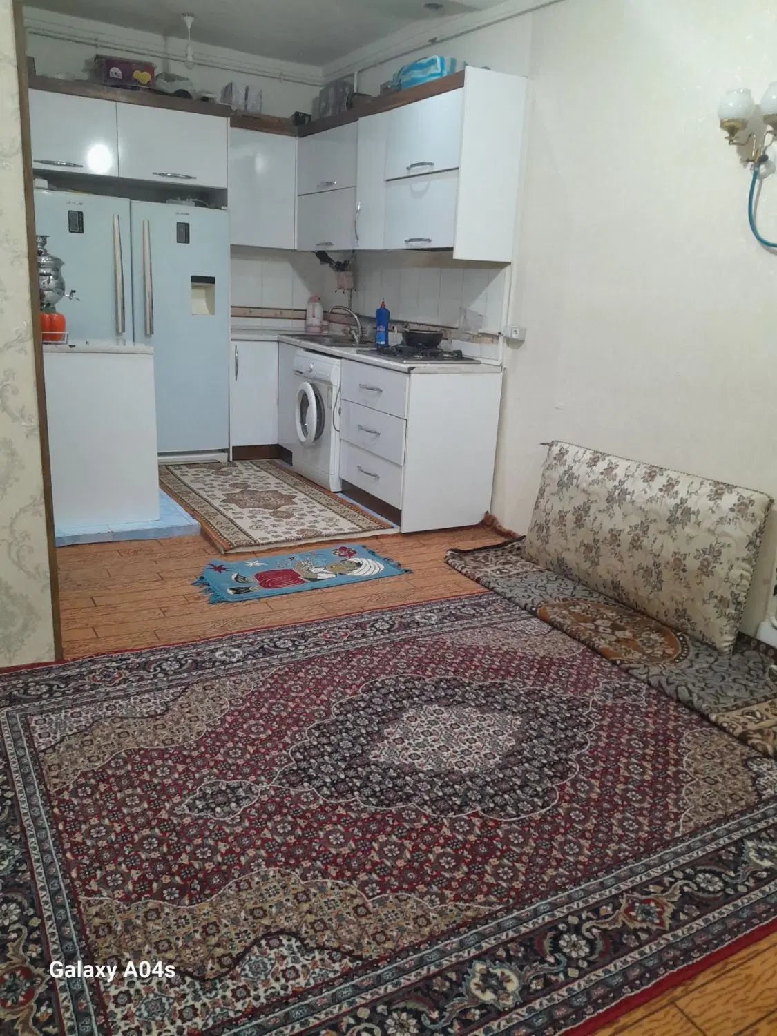 منزل‌مسکونی‌همکف‌بدون‌حیاط