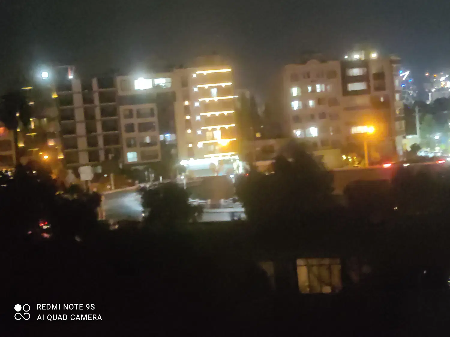 مغازه بر خیابان شریف آباد کنار موبایل سید