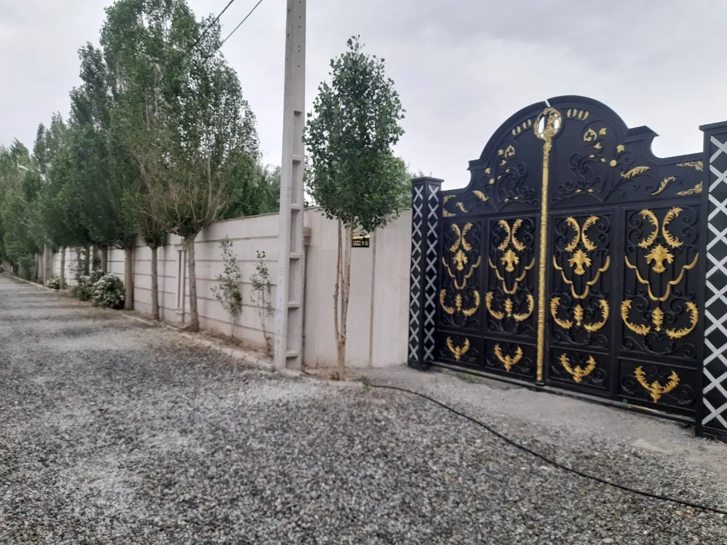 ۵۲۵مترباغچه