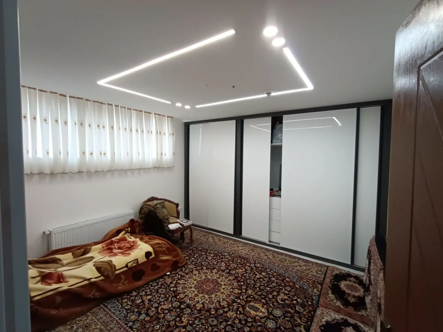 آپارتمان شخصی ساز ۳خوابه تکواحدی