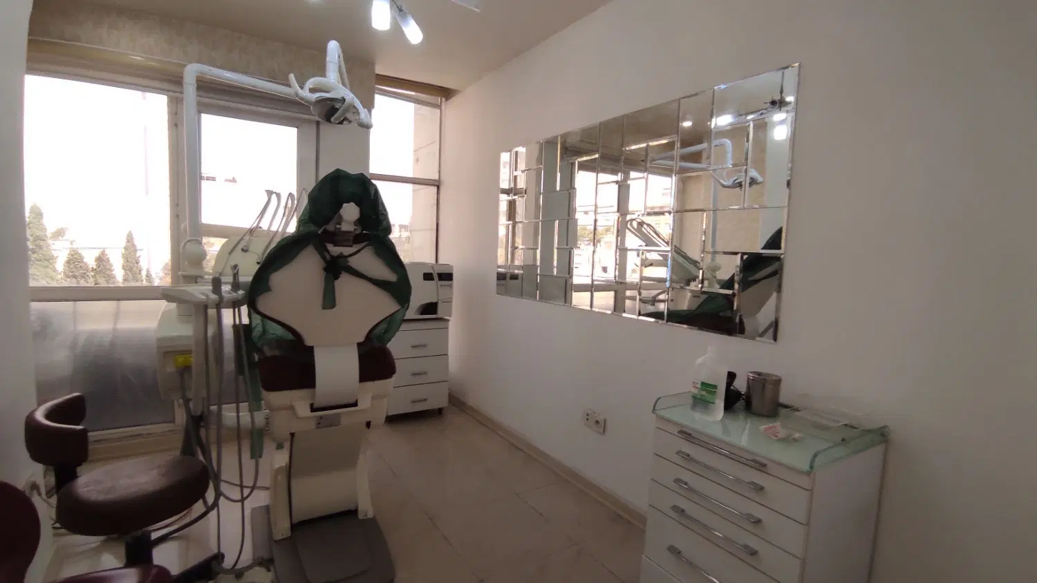 مطب دندانپزشکی مناسب یک یا چند پزشک