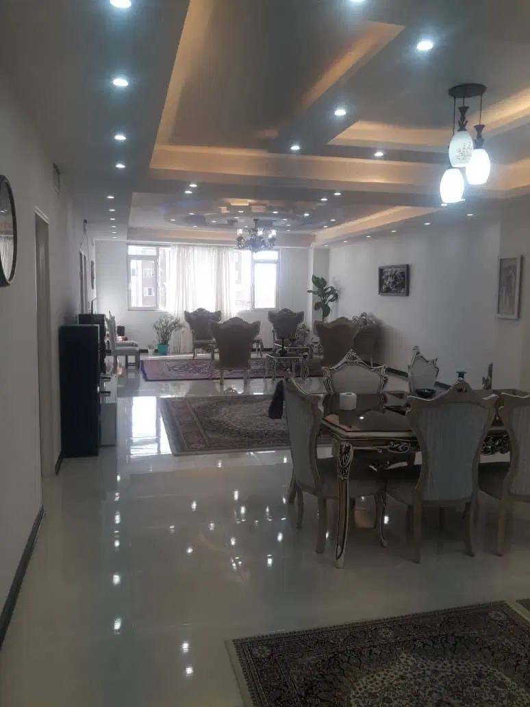 ۷۰متر مارلیک فول امکانات آسانسورپارکینگ