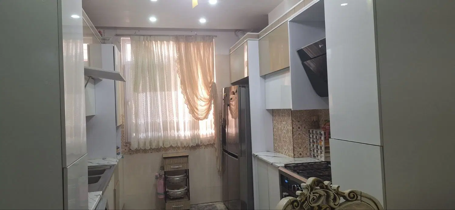 فروش واحد ۶۵ متری قیامدشت