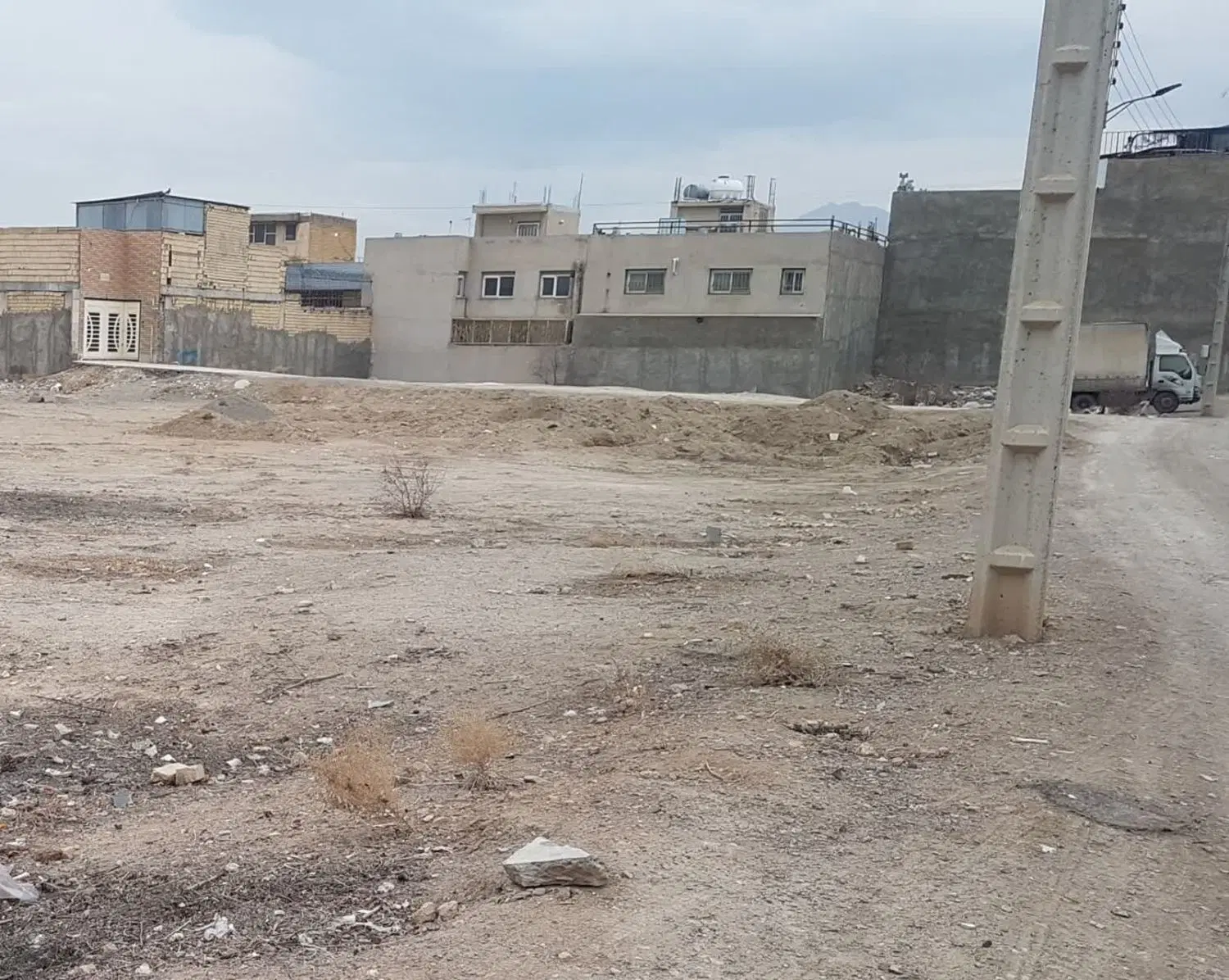 زمین فروشی کارلادان کوچه یخچال