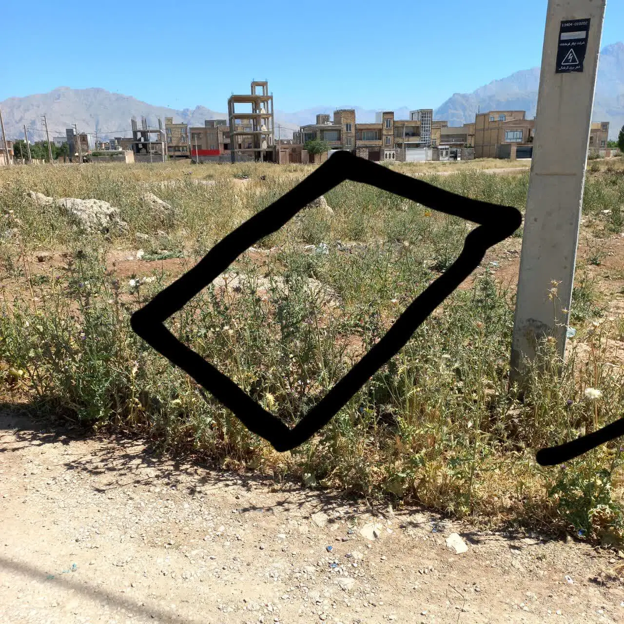 یک قطعه ۱۸۰متری بهار آزادگان
