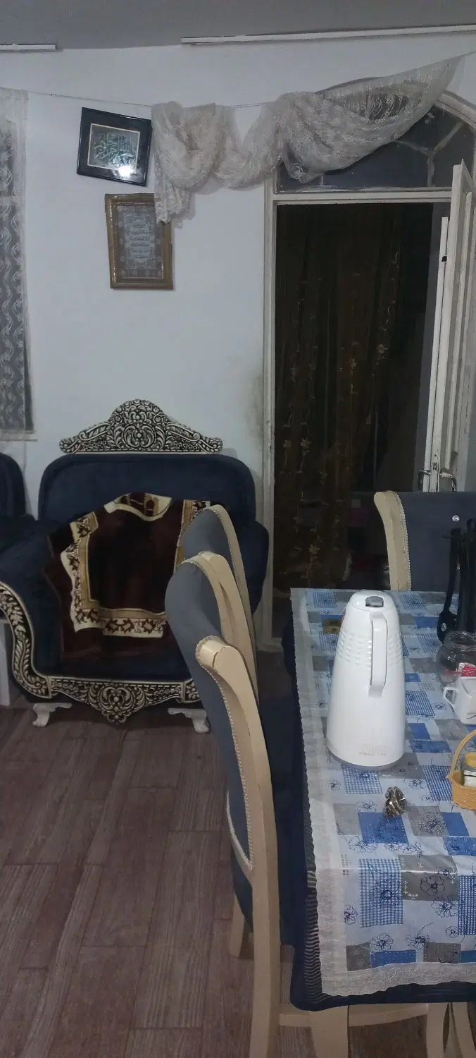 واحد ۶۰ متری طبقه اول