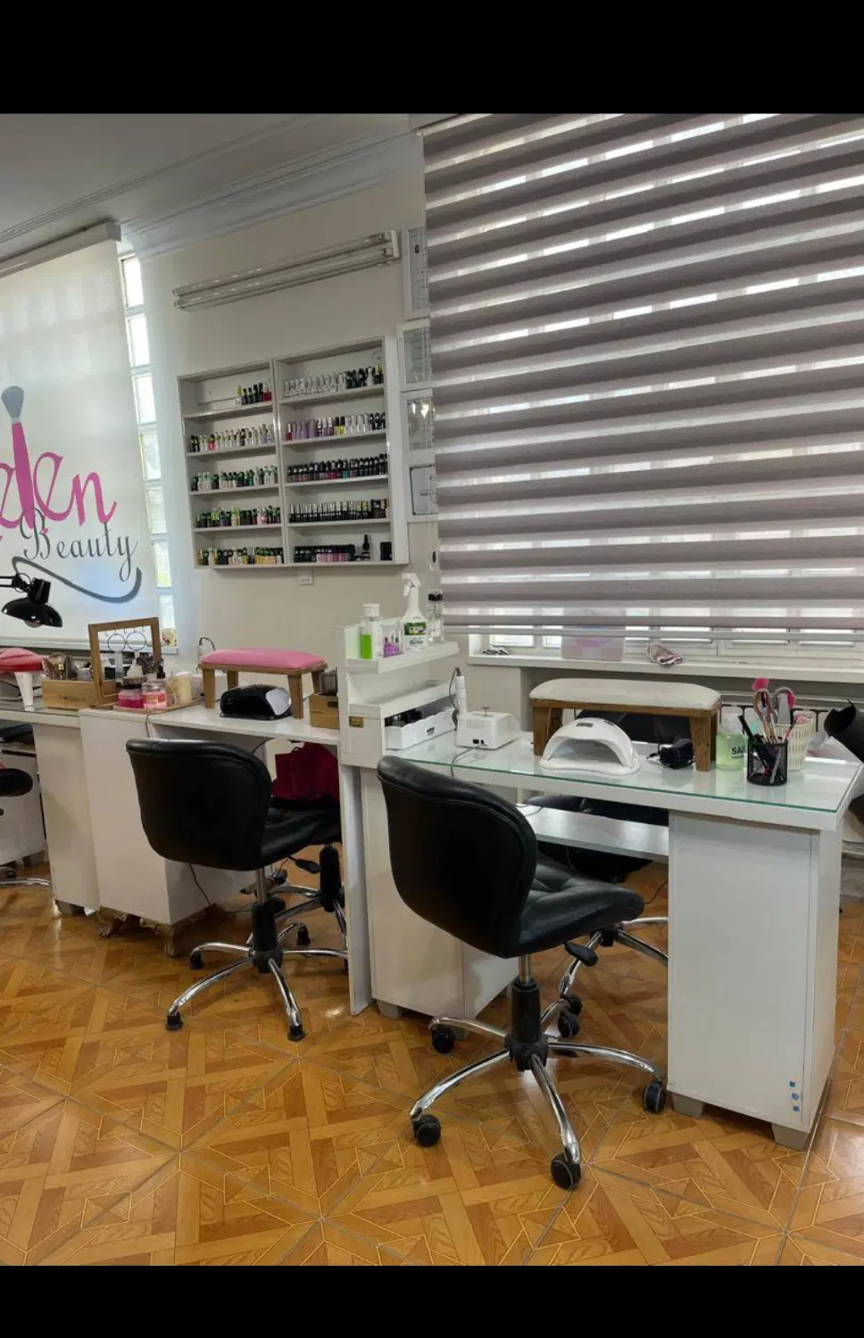 اجاره اتاق تخت صندلی میز ناخن