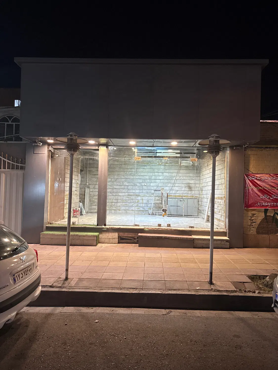 ۴۰ متر مغاز اکازیون بلوار گلها