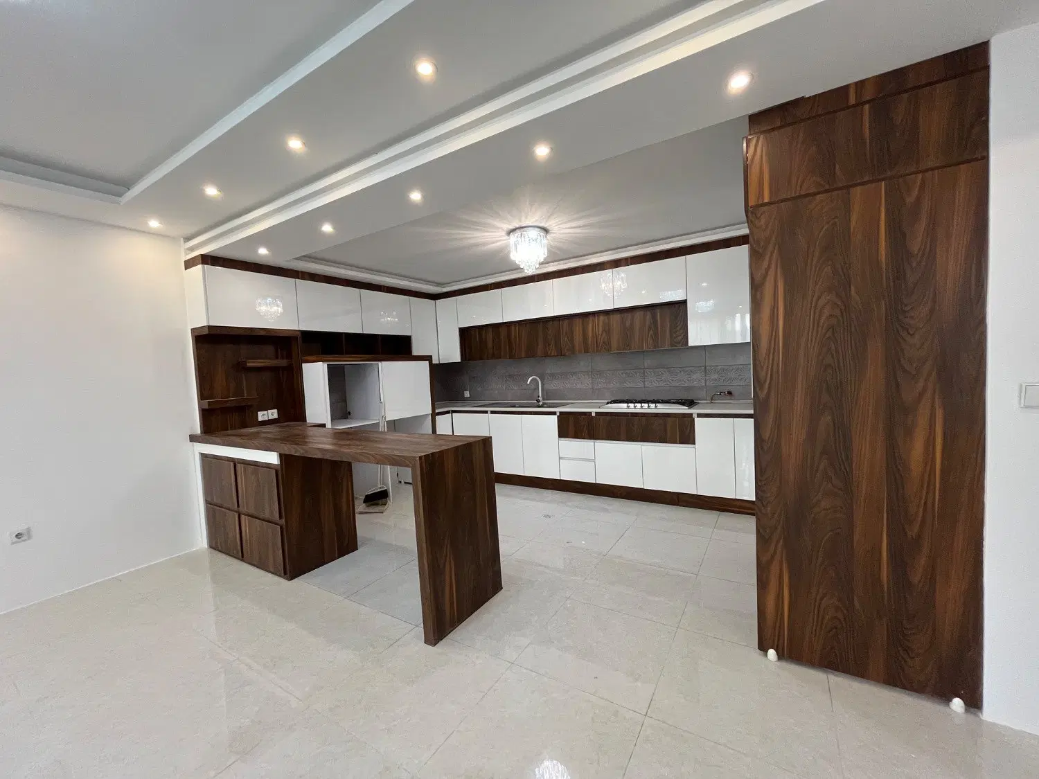فروش آپارتمان دوخواب 120 متر _ کوی وحدت