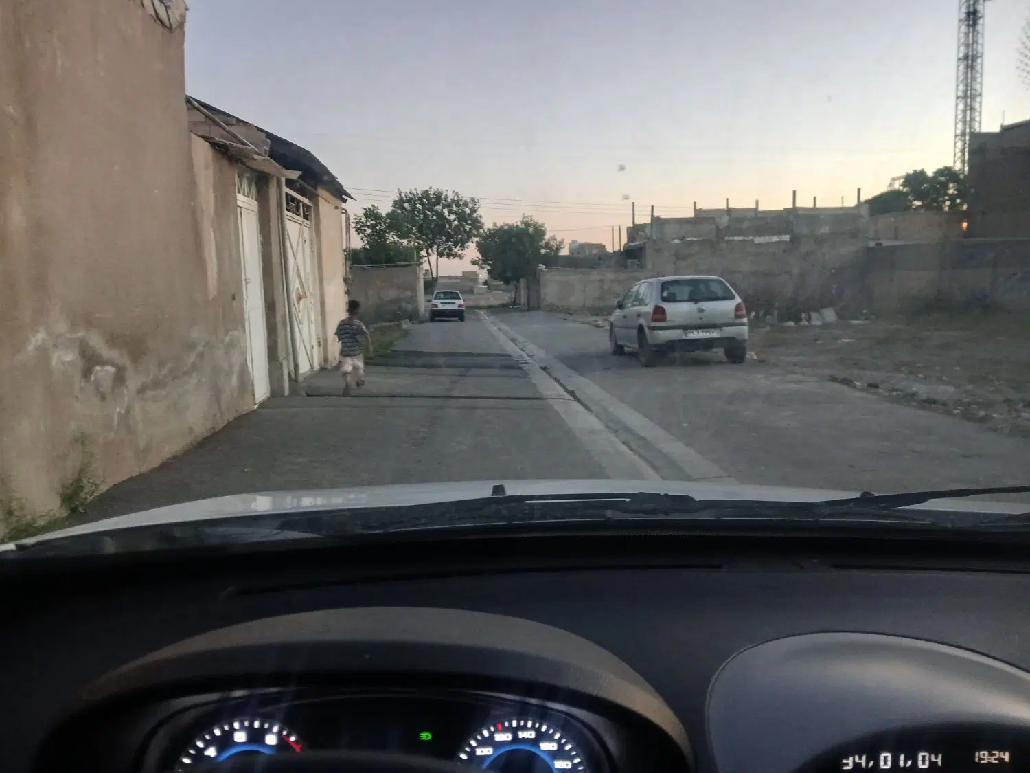 زمین چسب ساخت کوی امامی