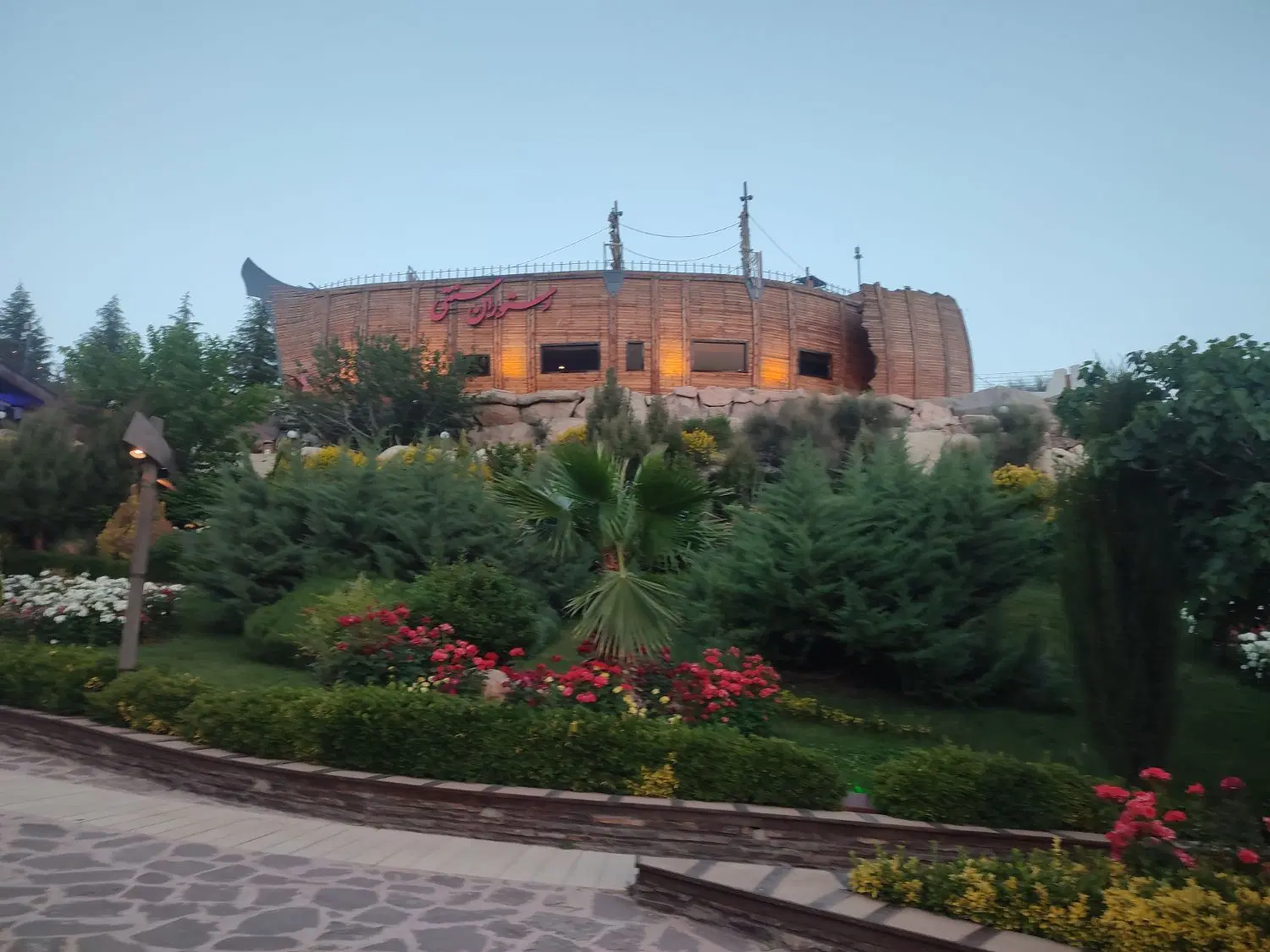 آپارتمان دوخوابه_بلوار دانش
