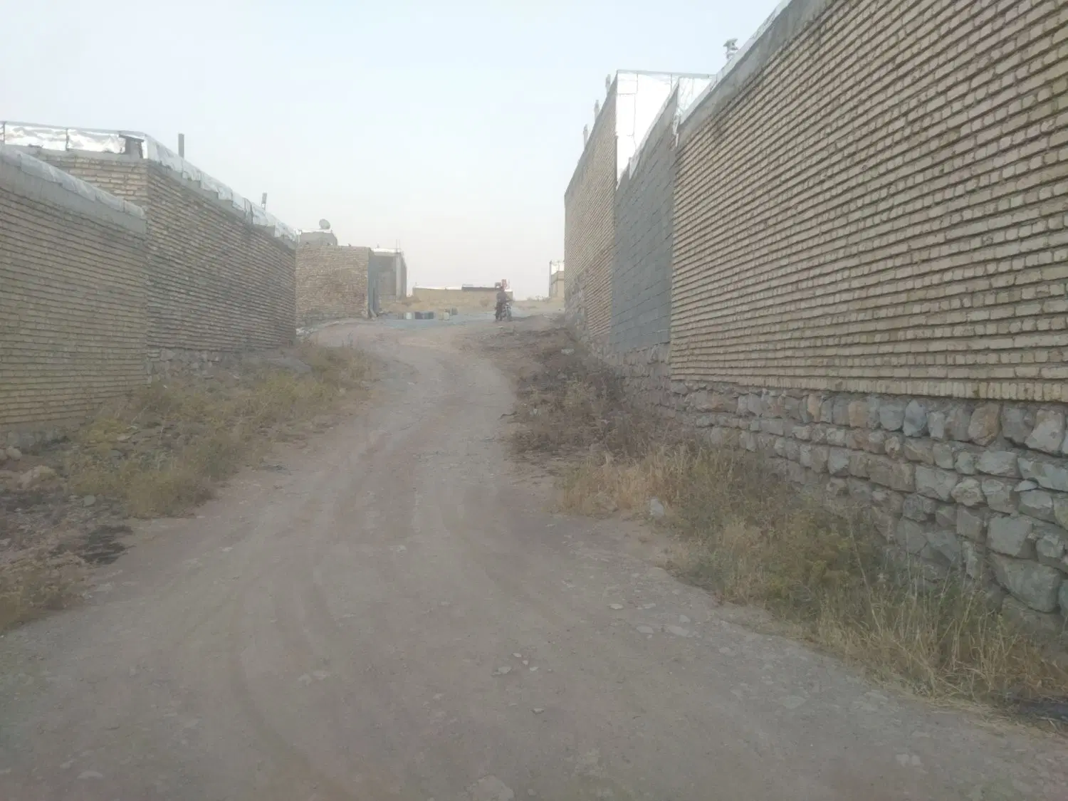زمین کهریز