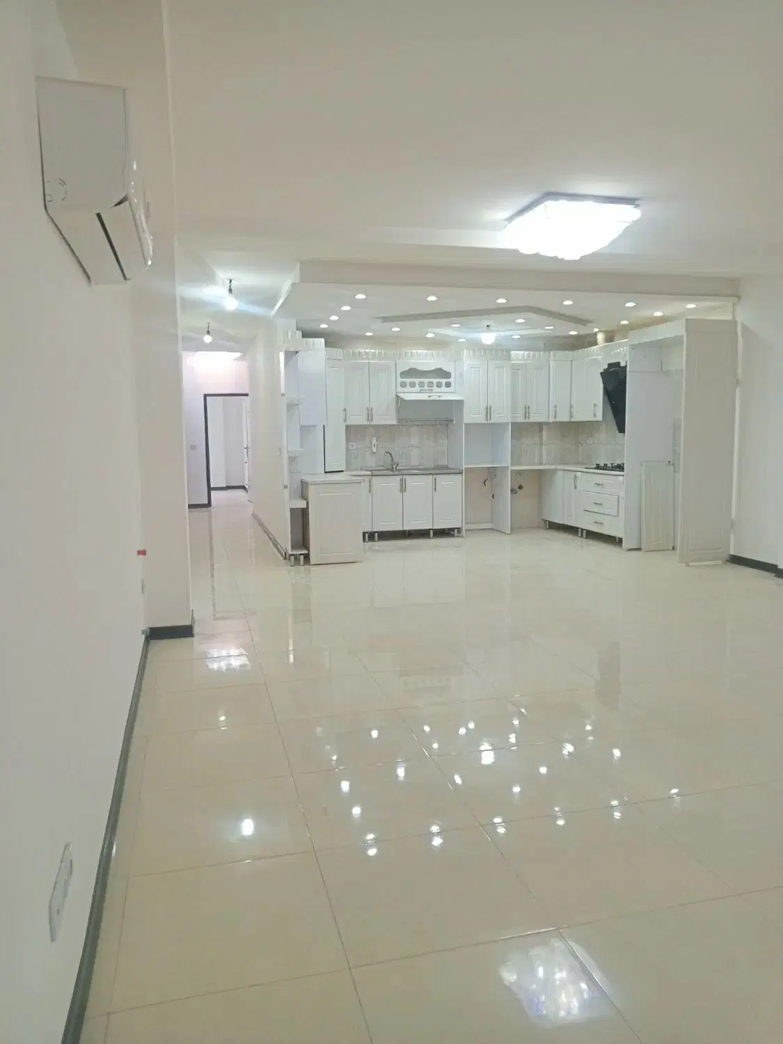 فروش واحد هزار دستان ۳ خوابه