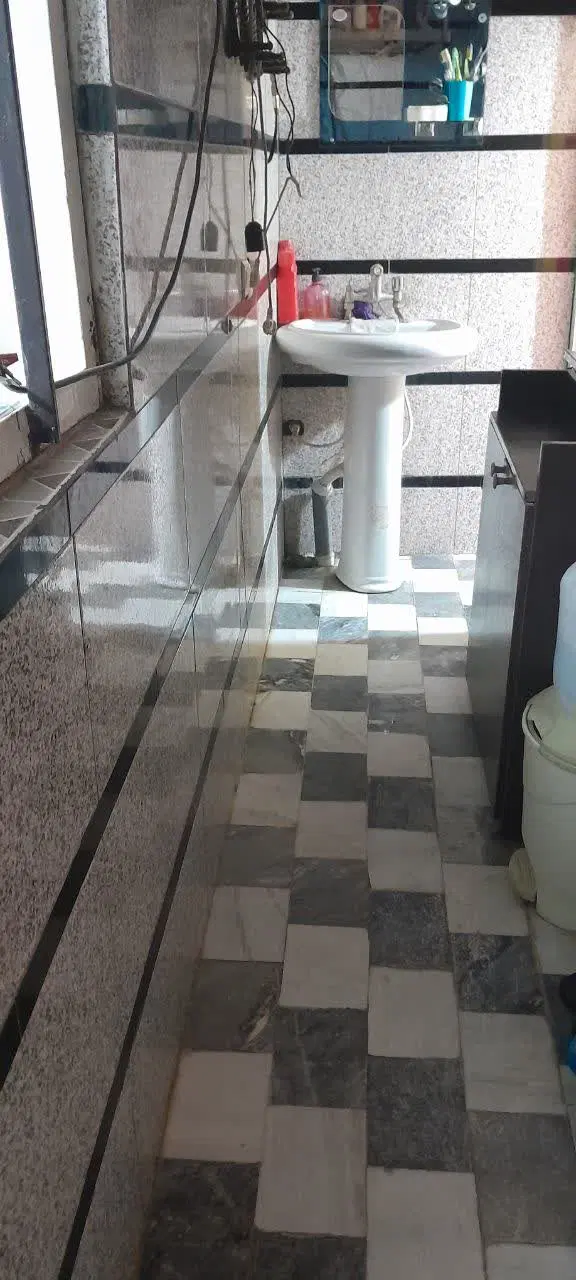 پشت قواره دوطبقه