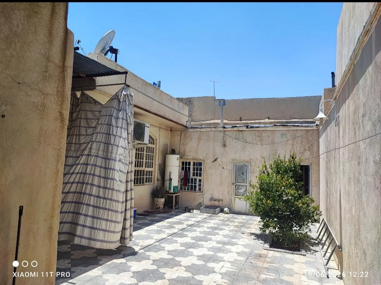 فروش خانه حیاط دار در محله ی نو