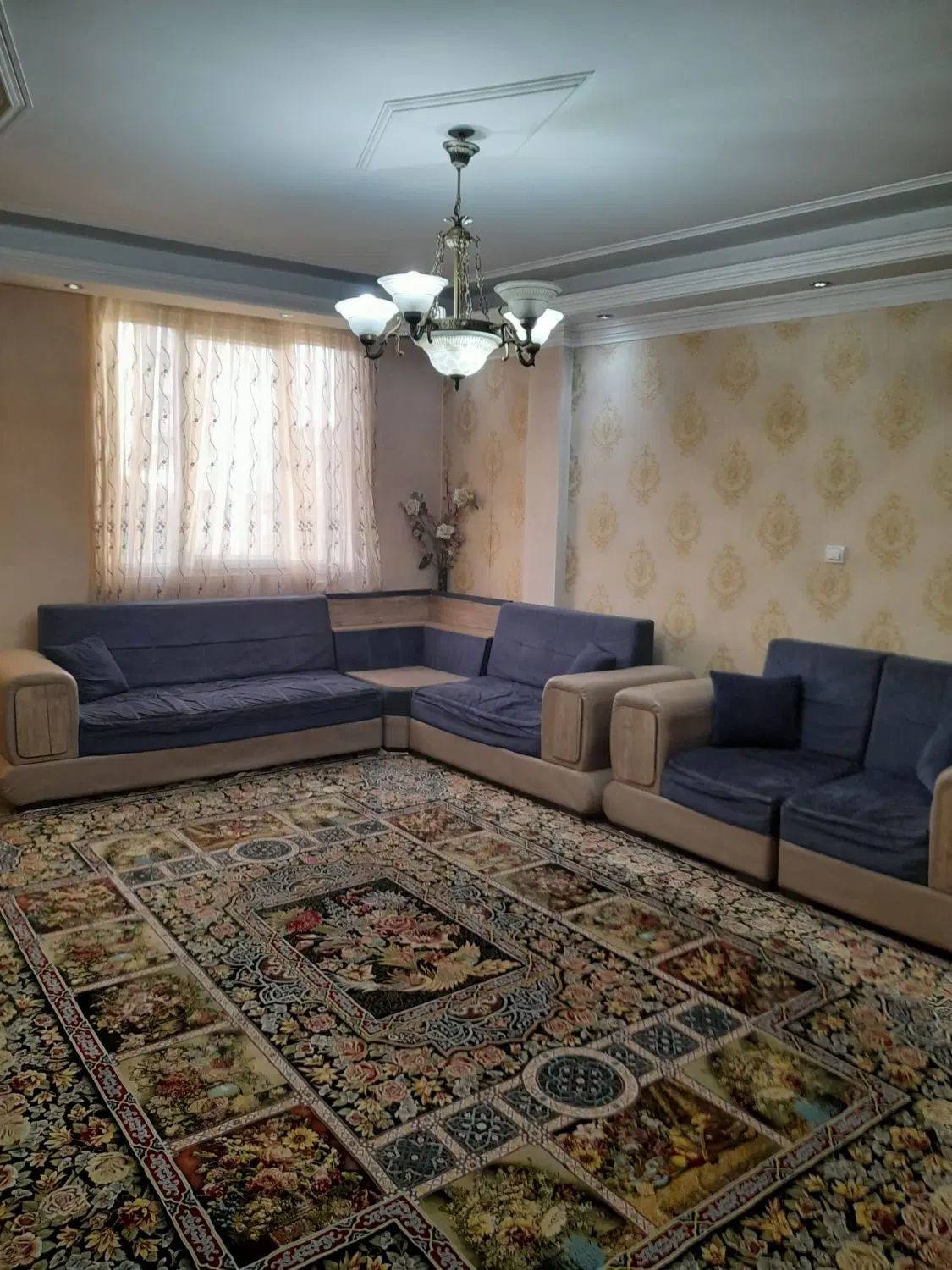 اپارتمان تک واحدی