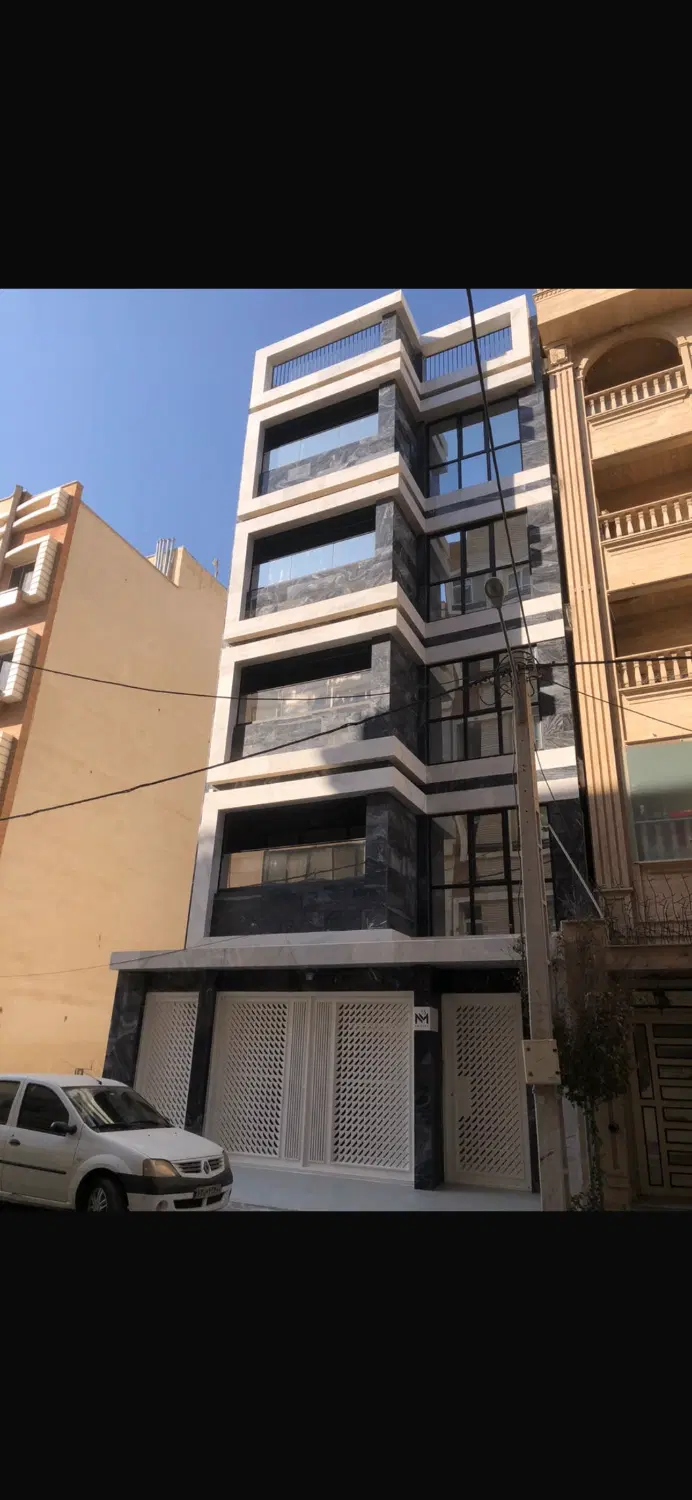 واحد ۱۳۵ متری تک واحدی