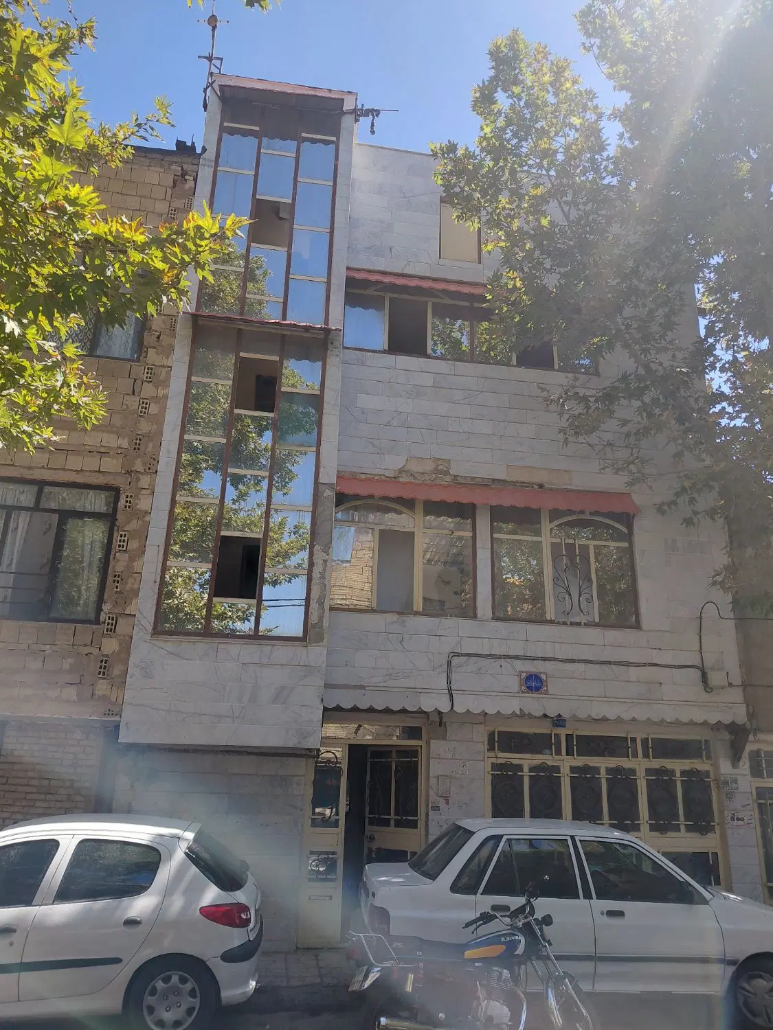 فروش فوری ۳طبقه و نیم