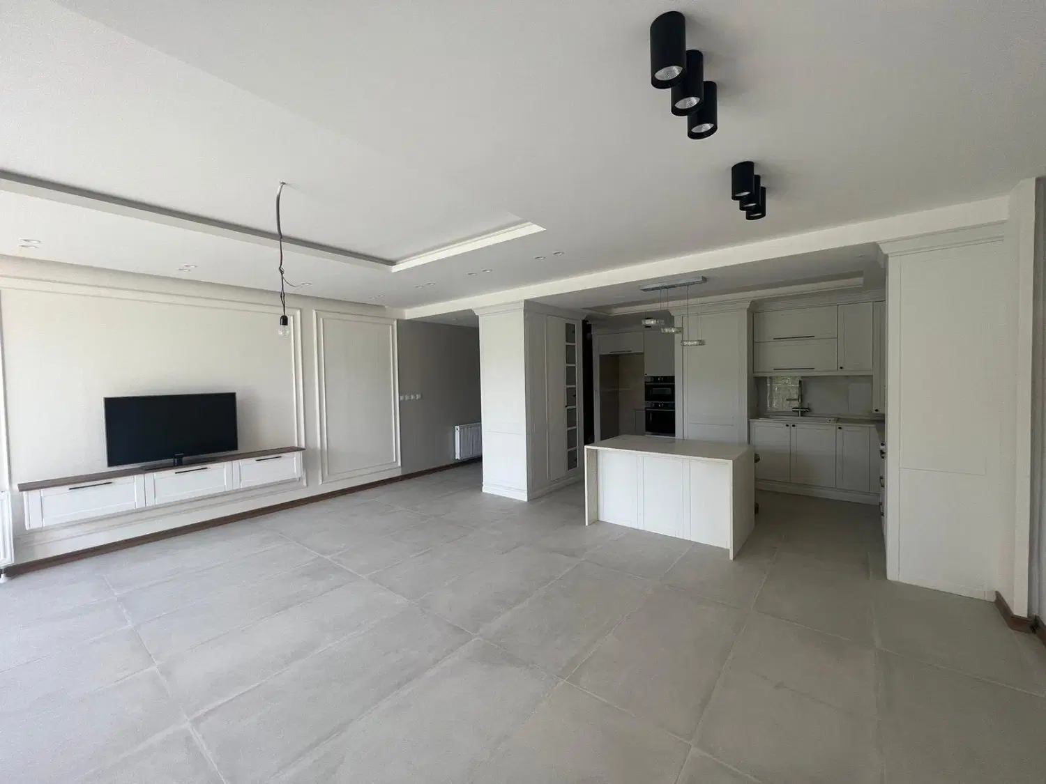 اپارتمان ۲ خواب تاپ لوکیشن ۱ خواب مستر