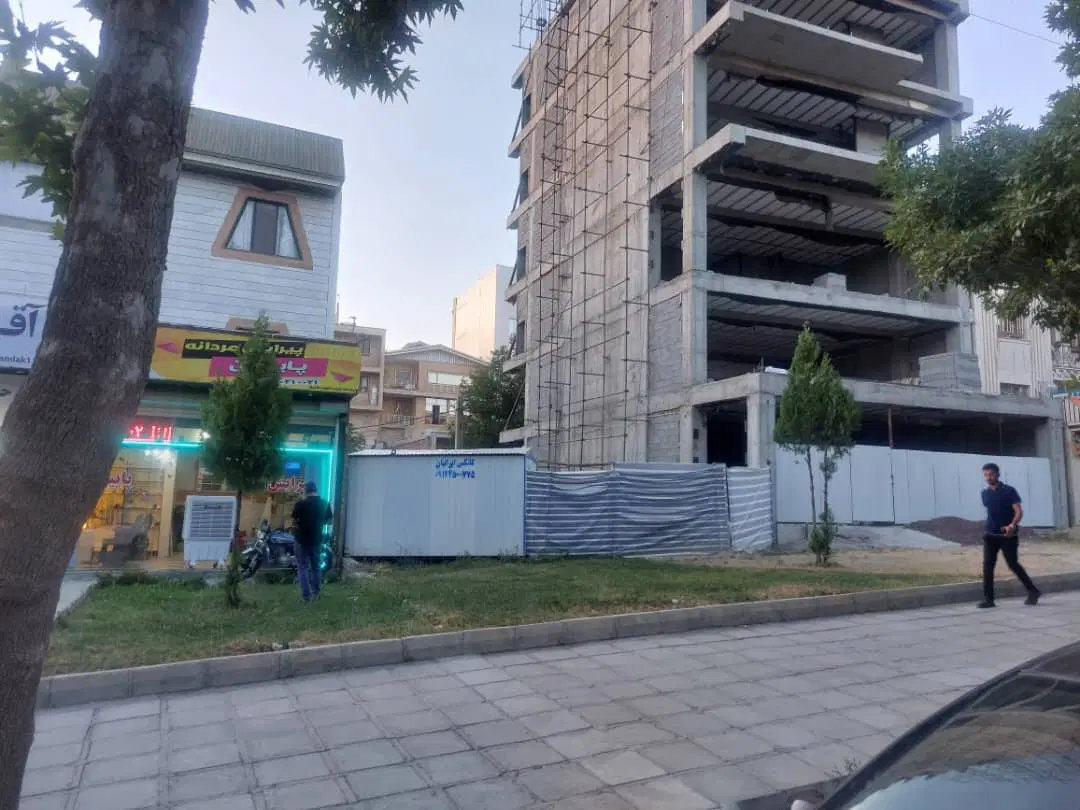 زمین بر اصلی  اندیشه سه راه بحرین