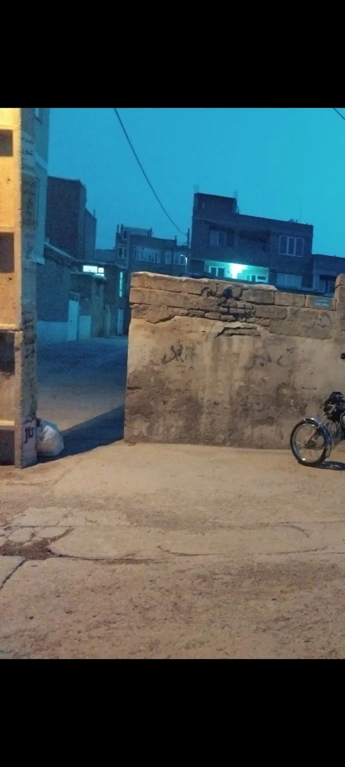 اسلام اباد دونبش ۱۲۰ متر کوچه ۸دیمن