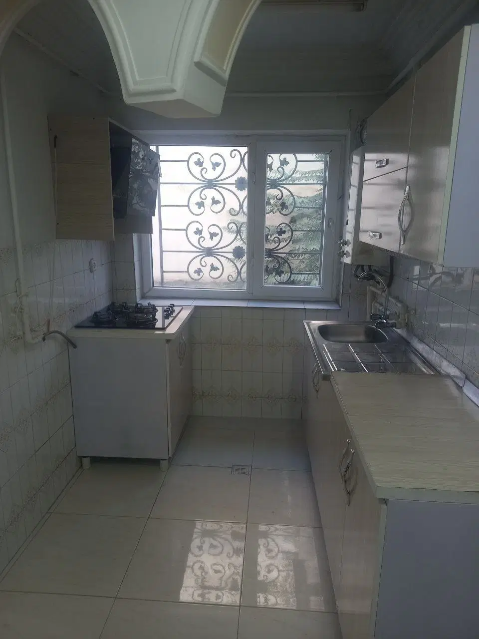 اجاره آپارتمان سوییت طبقه اول فلکه گاز