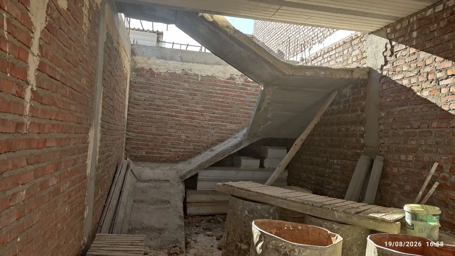 فروش خانه نیمه کاره