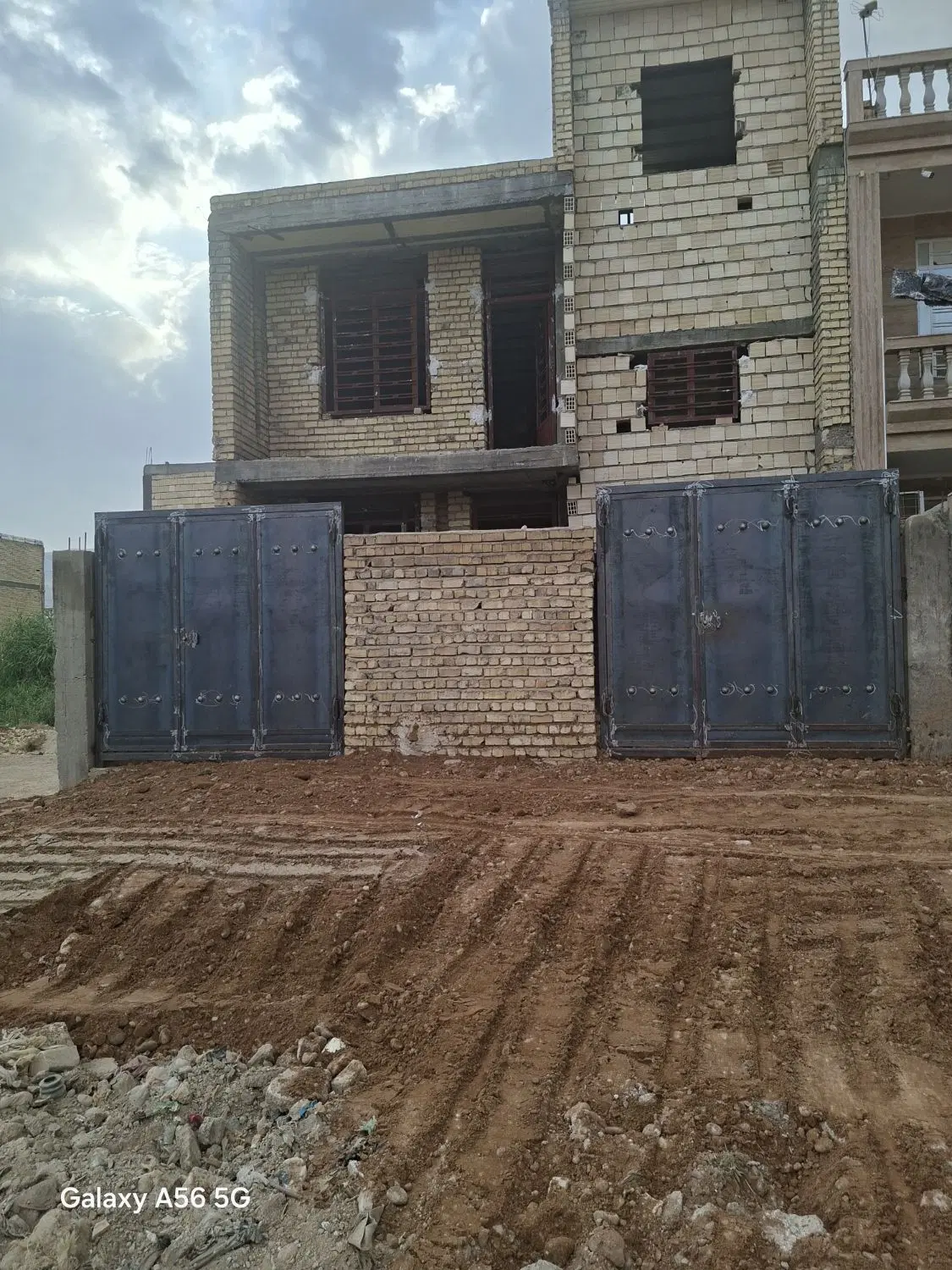 ساختمان اسکلت دو طبقه